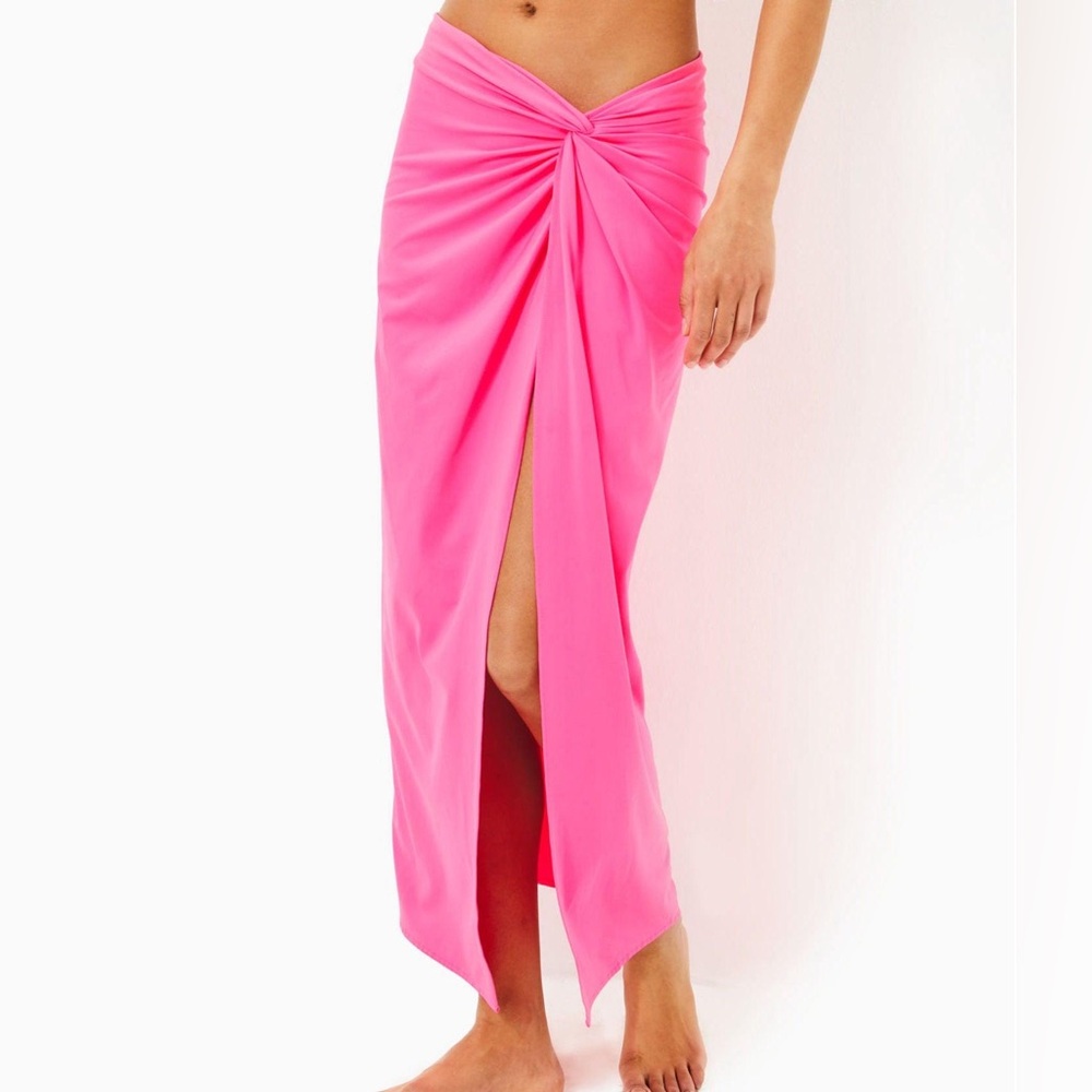 NWT Lilly Pulitzer Vibrant Pink Leevy coverup with Ruffle Accents - Picture 3 of 11